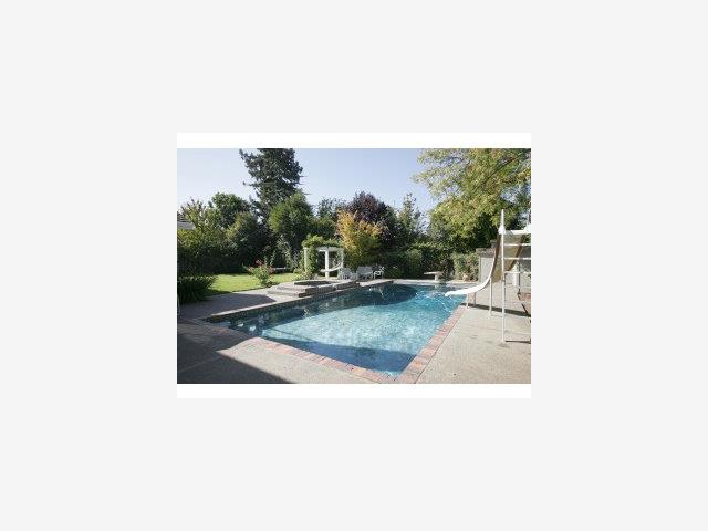 38 North Avalon Drive