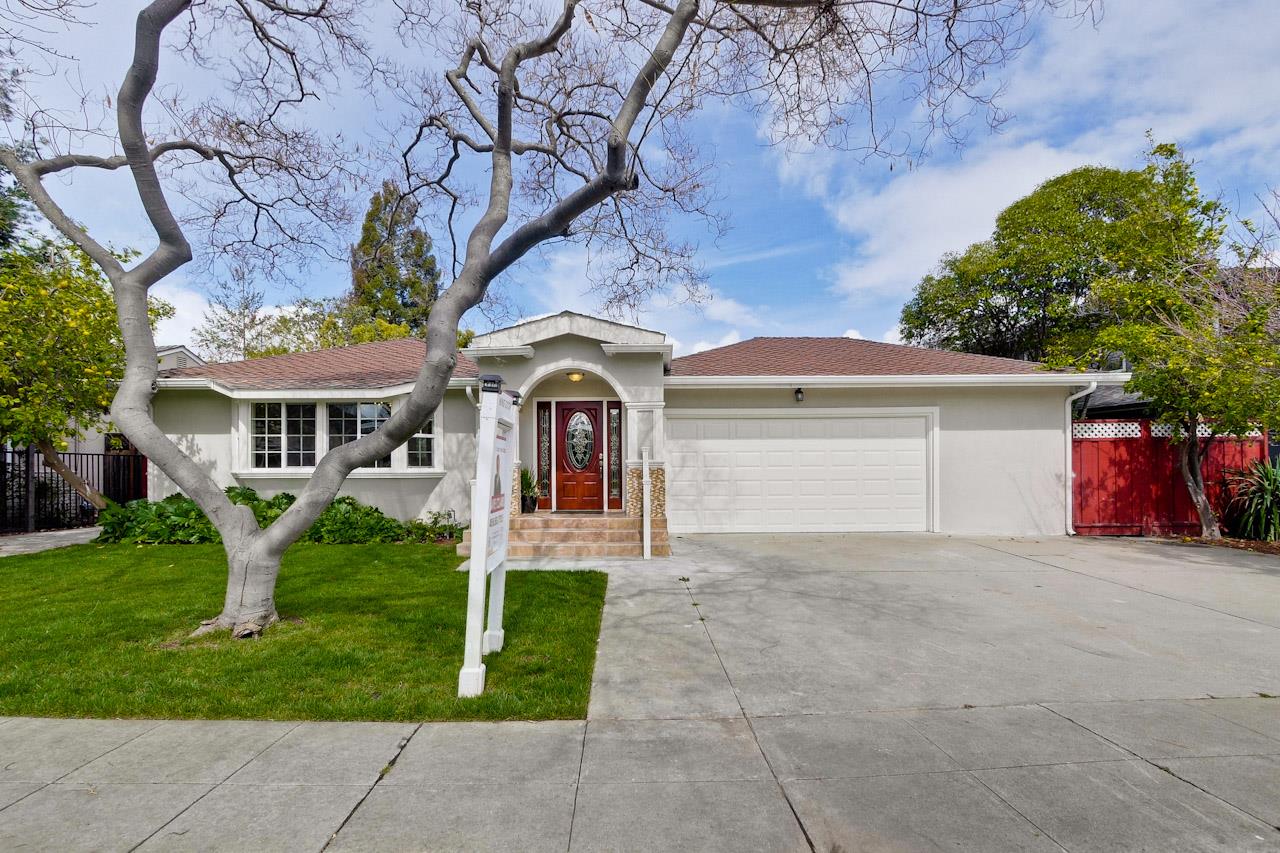 903  Mockingbird Lane