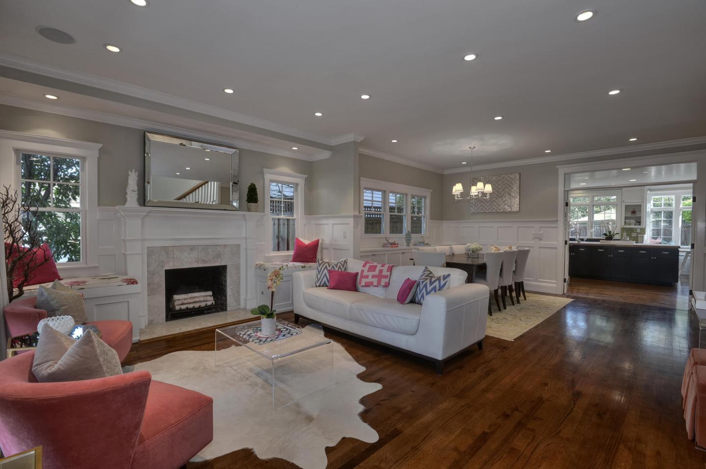 383  Hedge Road