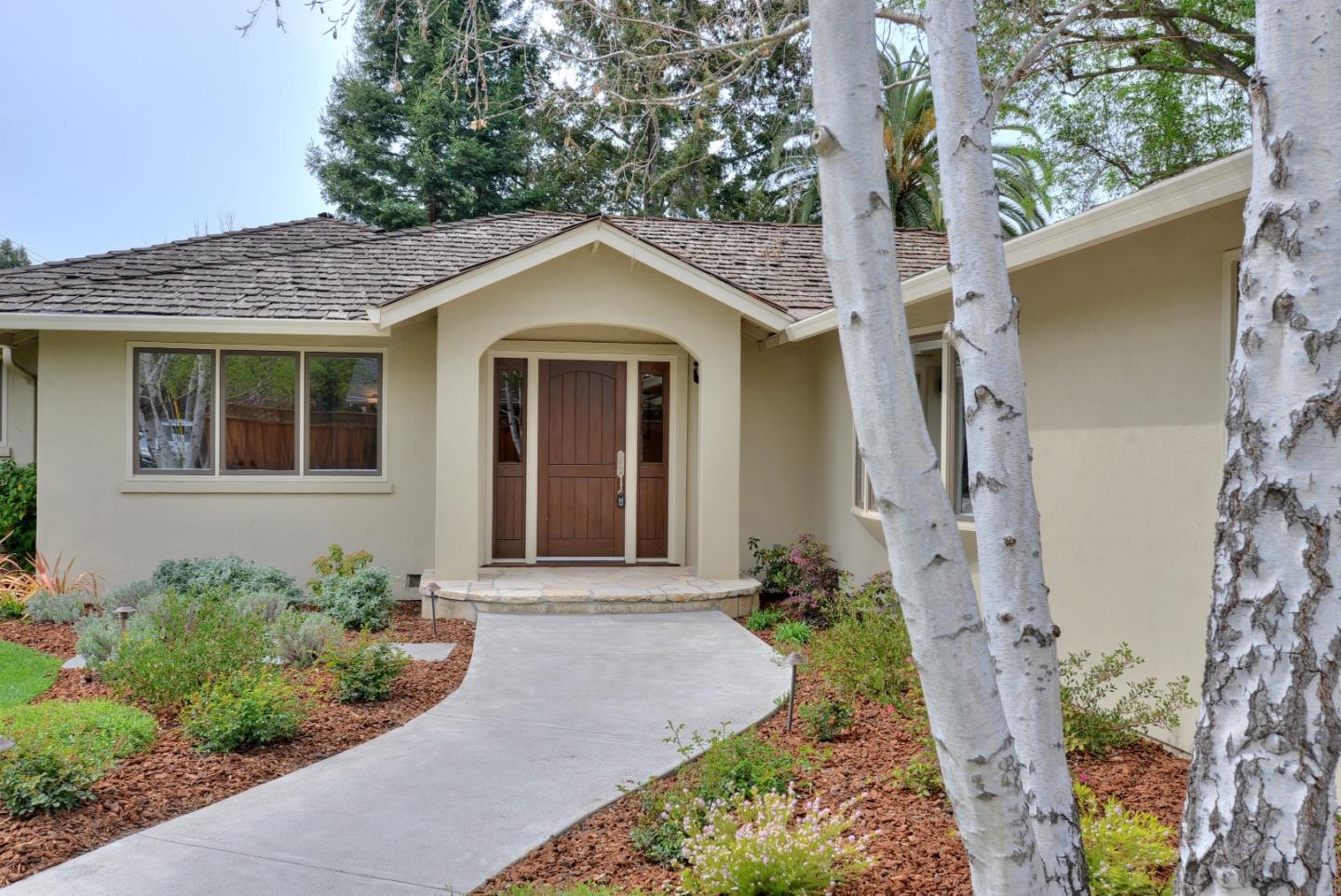 898  Santa Rita Avenue
