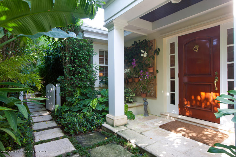 422 Australian Avenue