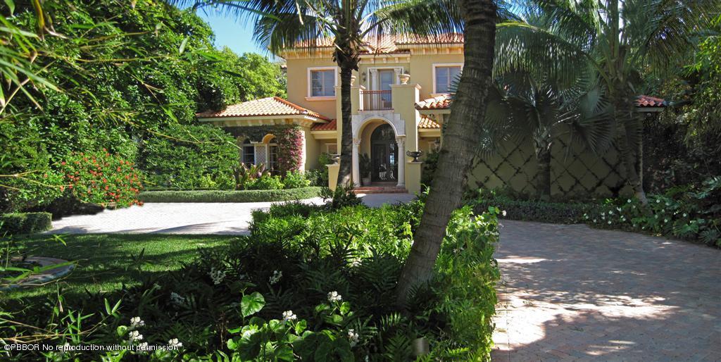 1302 S Lakeside Drive