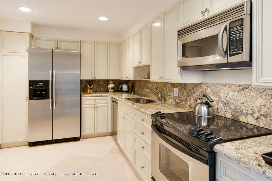 100 Sunrise Avenue 624