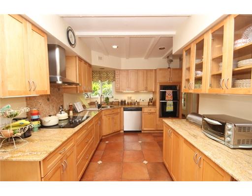 866 BELLE MEADE ISL DR