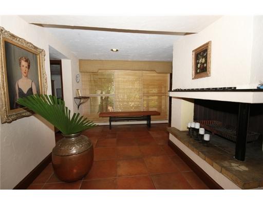 866 BELLE MEADE ISL DR