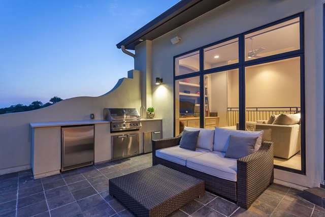 8133 Magnolia Ridge Cove