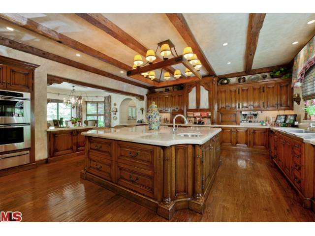 14143 BERESFORD RD