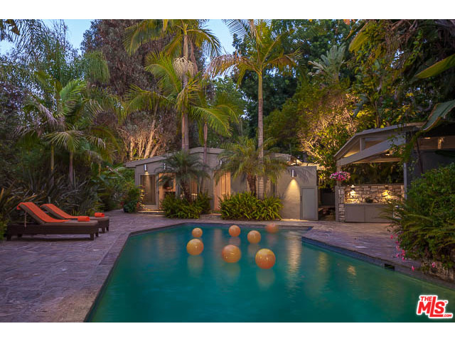 2550 Zorada Dr