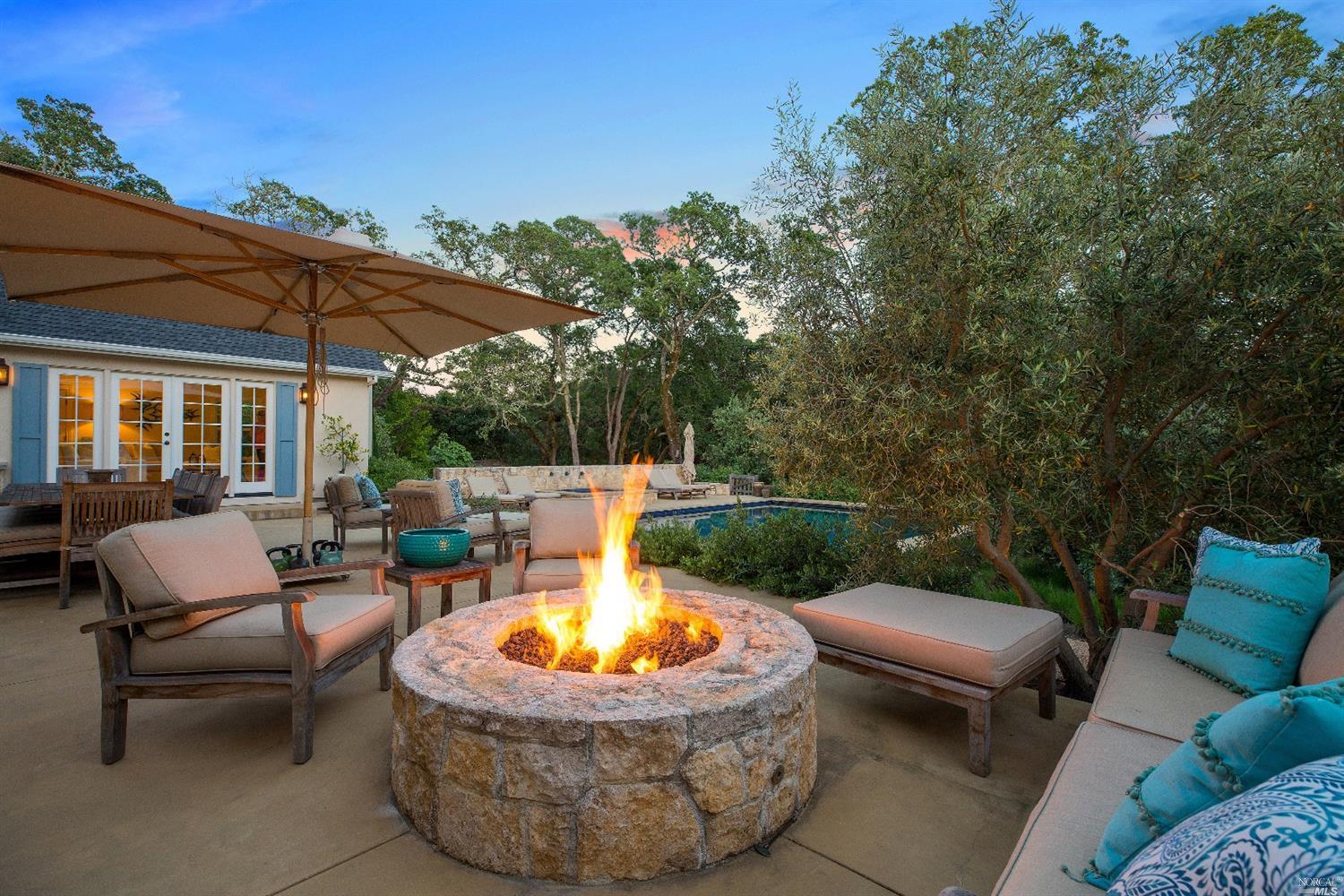 160 Loma Vista Way