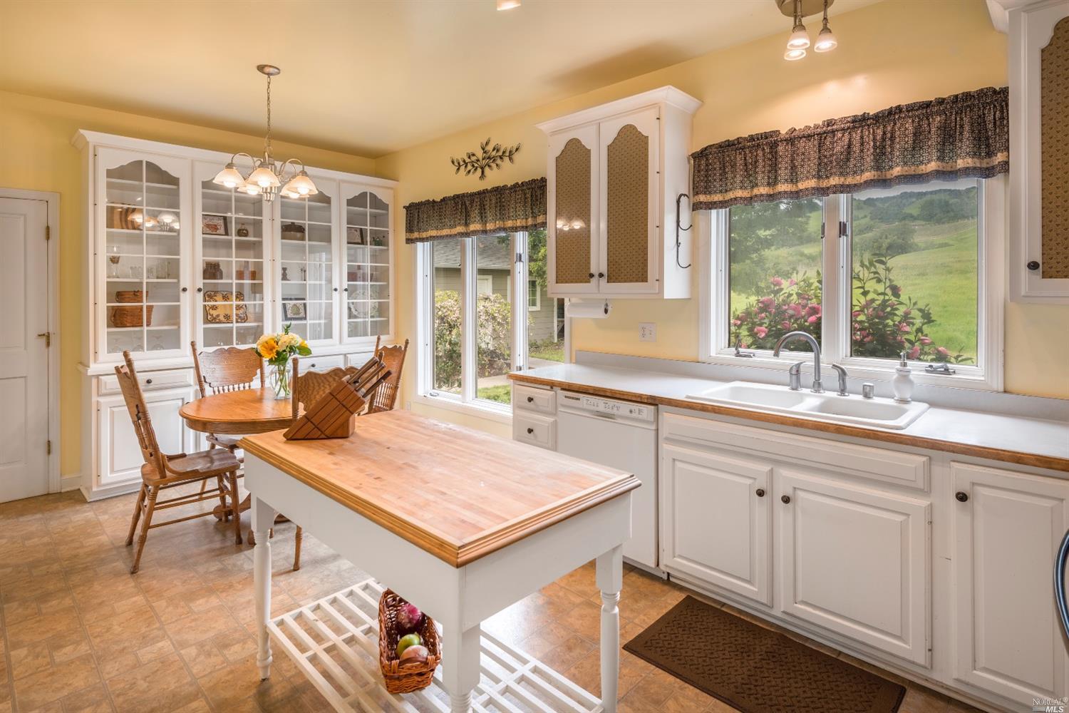501 Sonoma Mountain Road