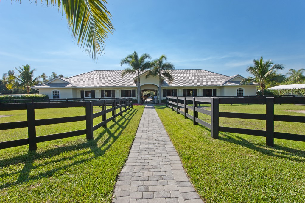 13770 Quarter Horse Trail