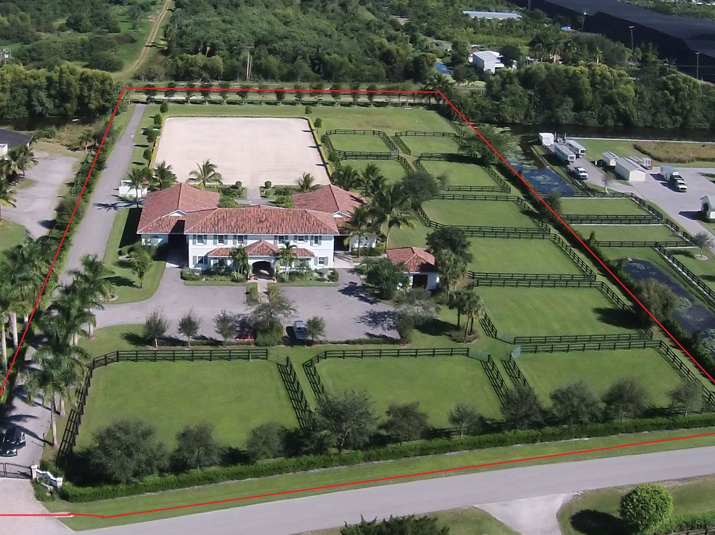 4700 Stables Way