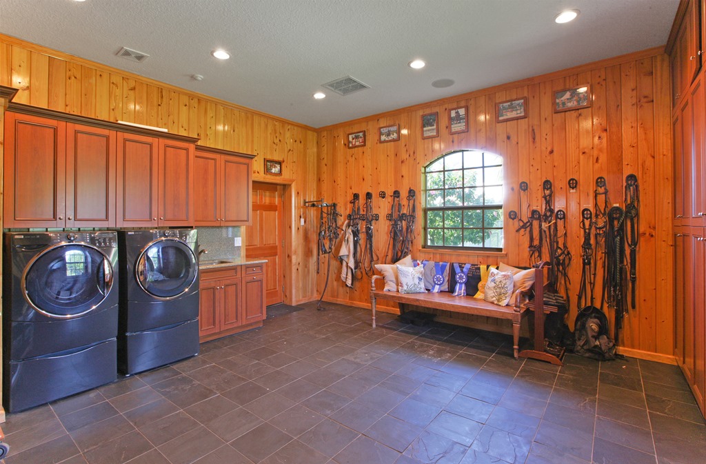 13770 Quarter Horse Trail
