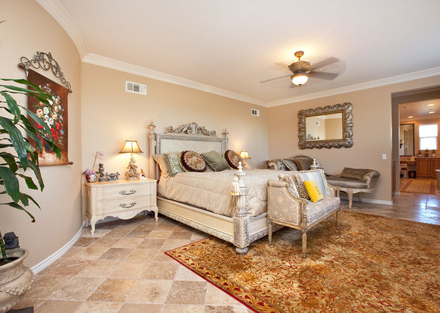 701 Lynwood