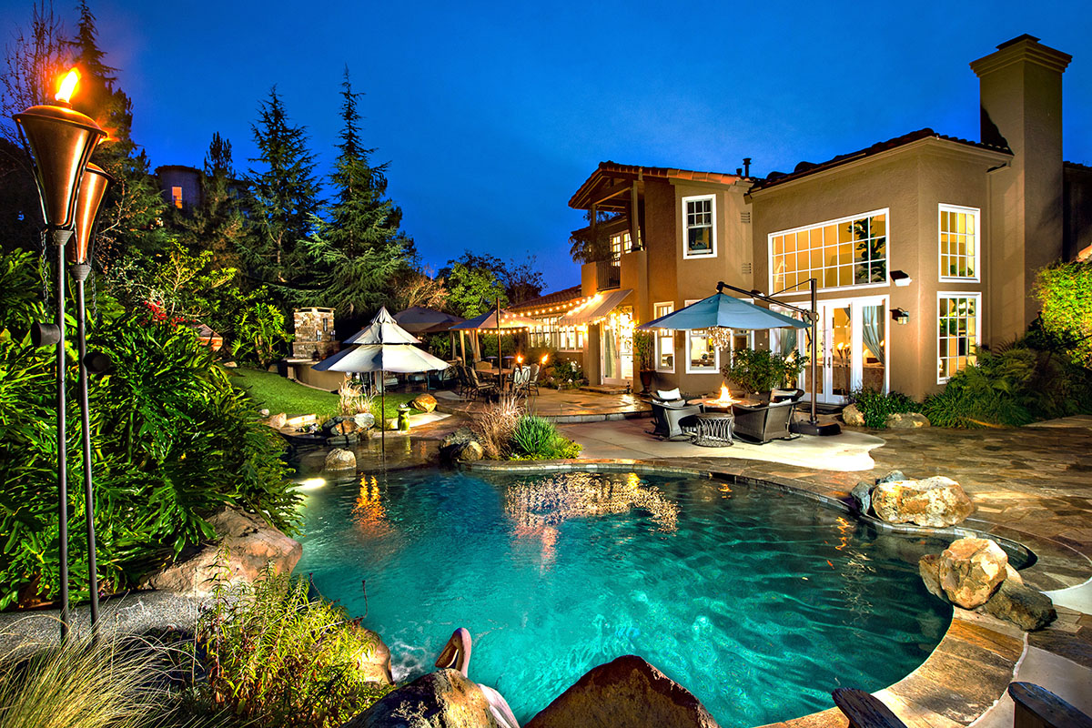 3276 Brookside Lane