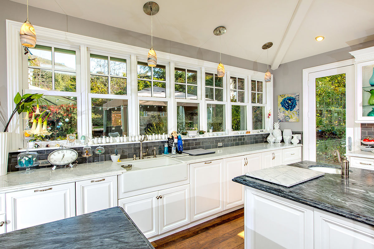 3276 Brookside Lane