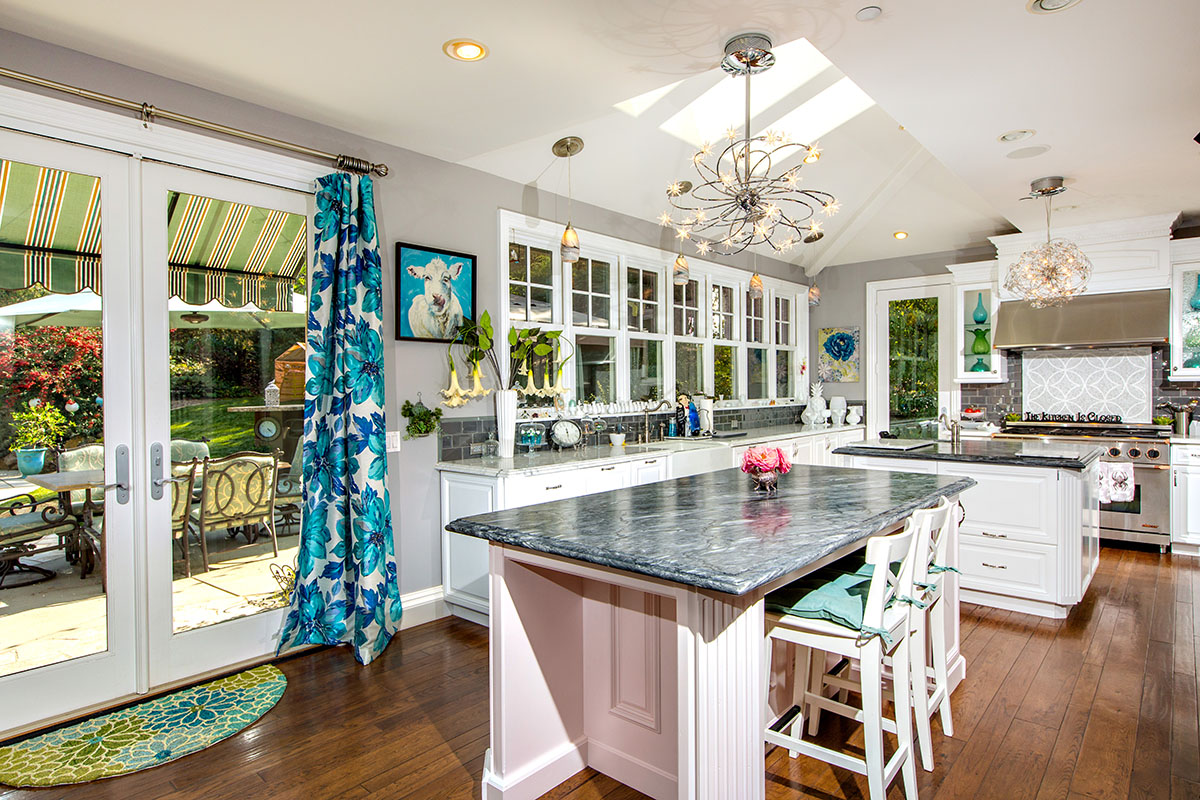 3276 Brookside Lane