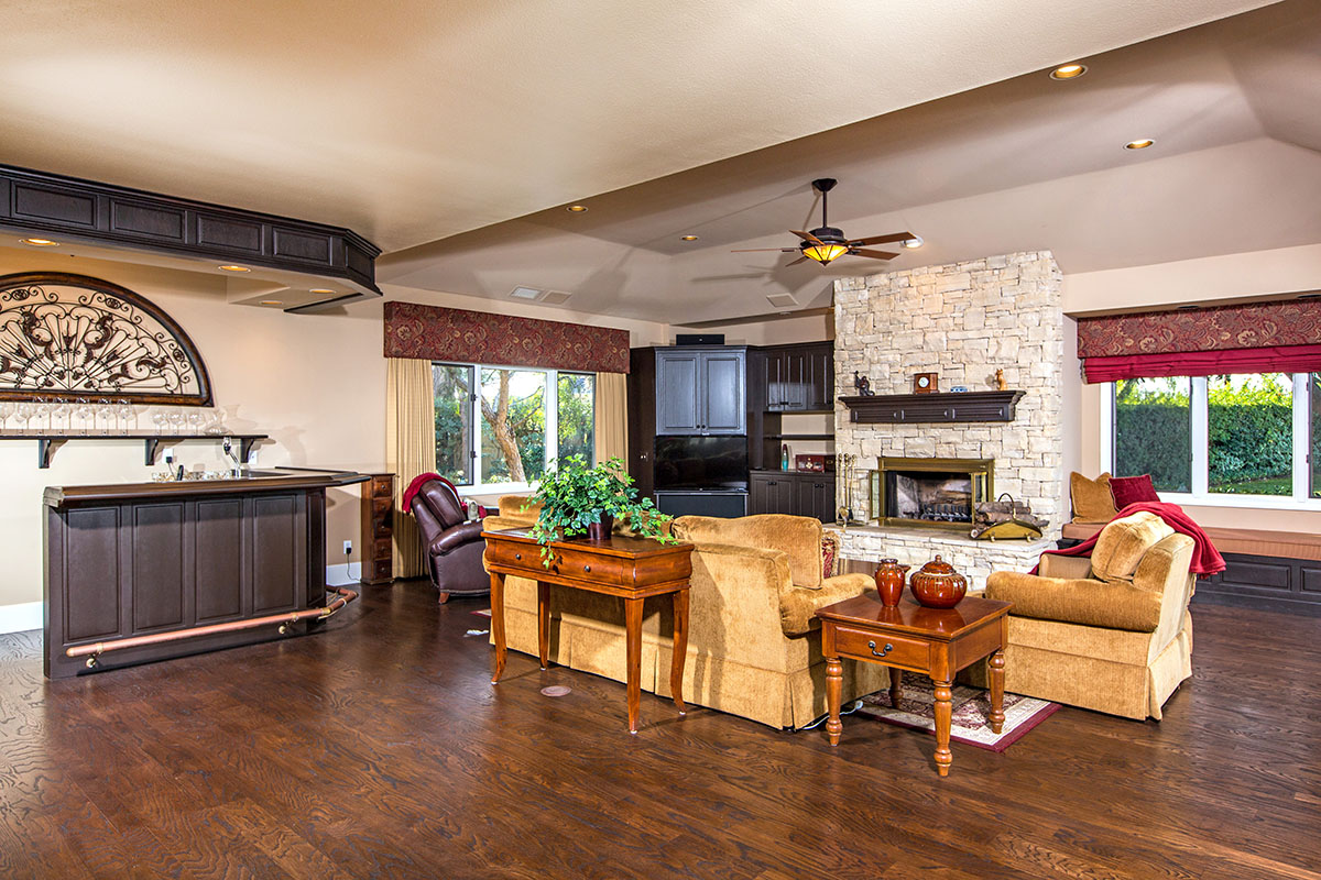 3035 Paseo Cielo