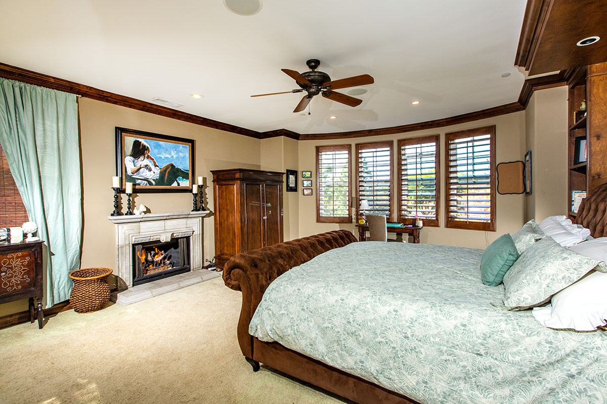 3276 Brookside Lane