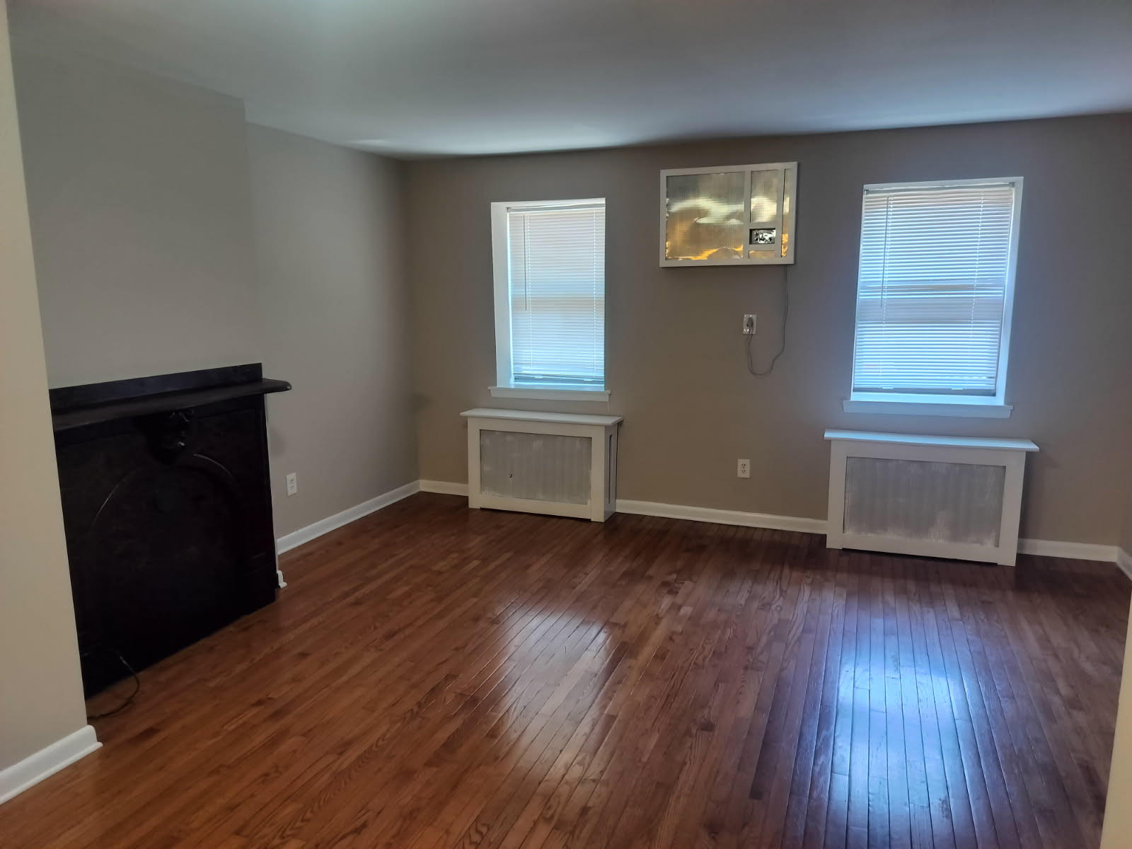 Coming late summer '26! 2nd flr 2 Bed, 1 Bath modern unit located ON East Passyunk Ave! Unit features hardwood flooring through out with spacious living and dining area and modern kitchen, 1 Fully tiled hallway bathroom. 2 bedrooms each with closets. Contact in advance...