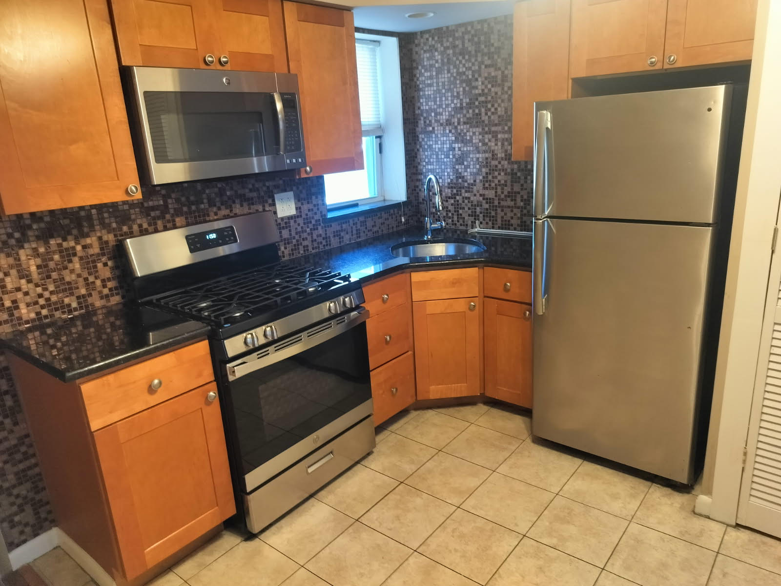 1622 E. Passyunk Ave 2