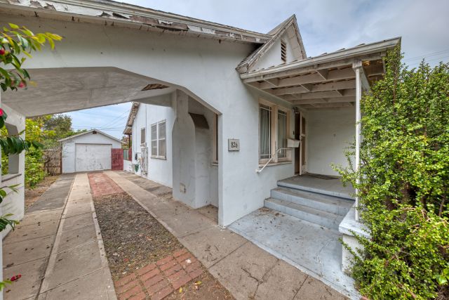 826 Princeton Street