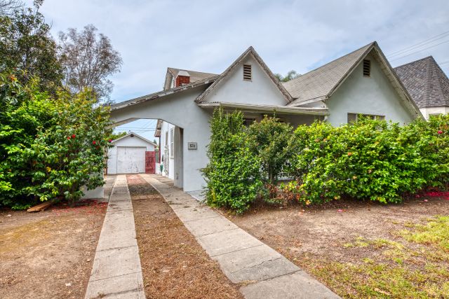 826 Princeton Street