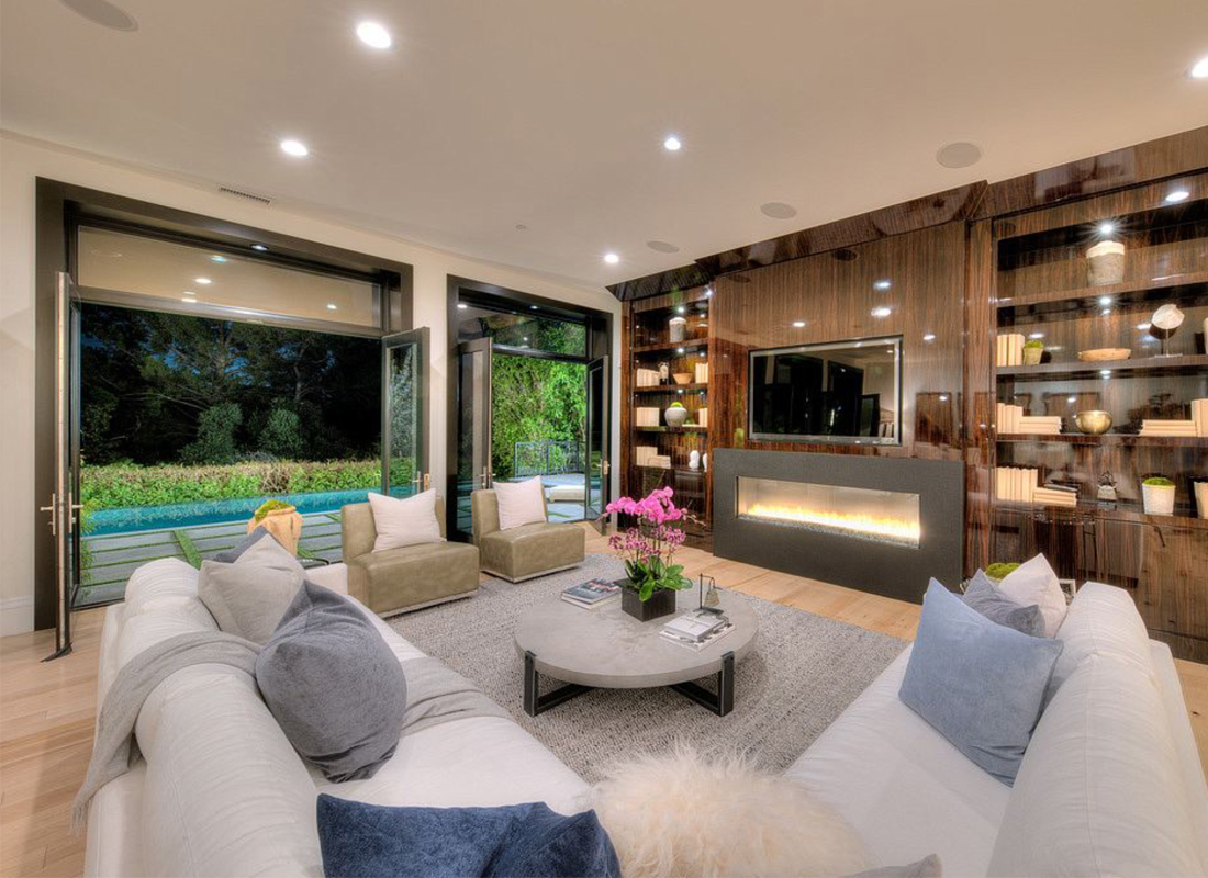 1136 Marilyn Drive