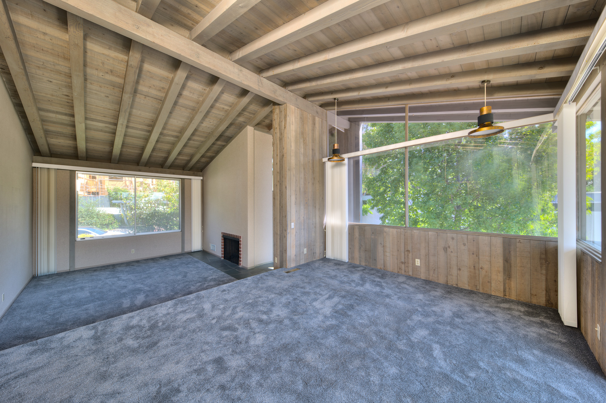555 Greencraig Road