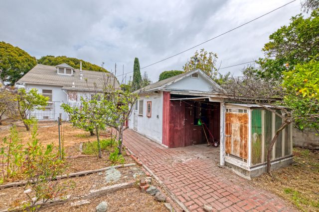826 Princeton Street