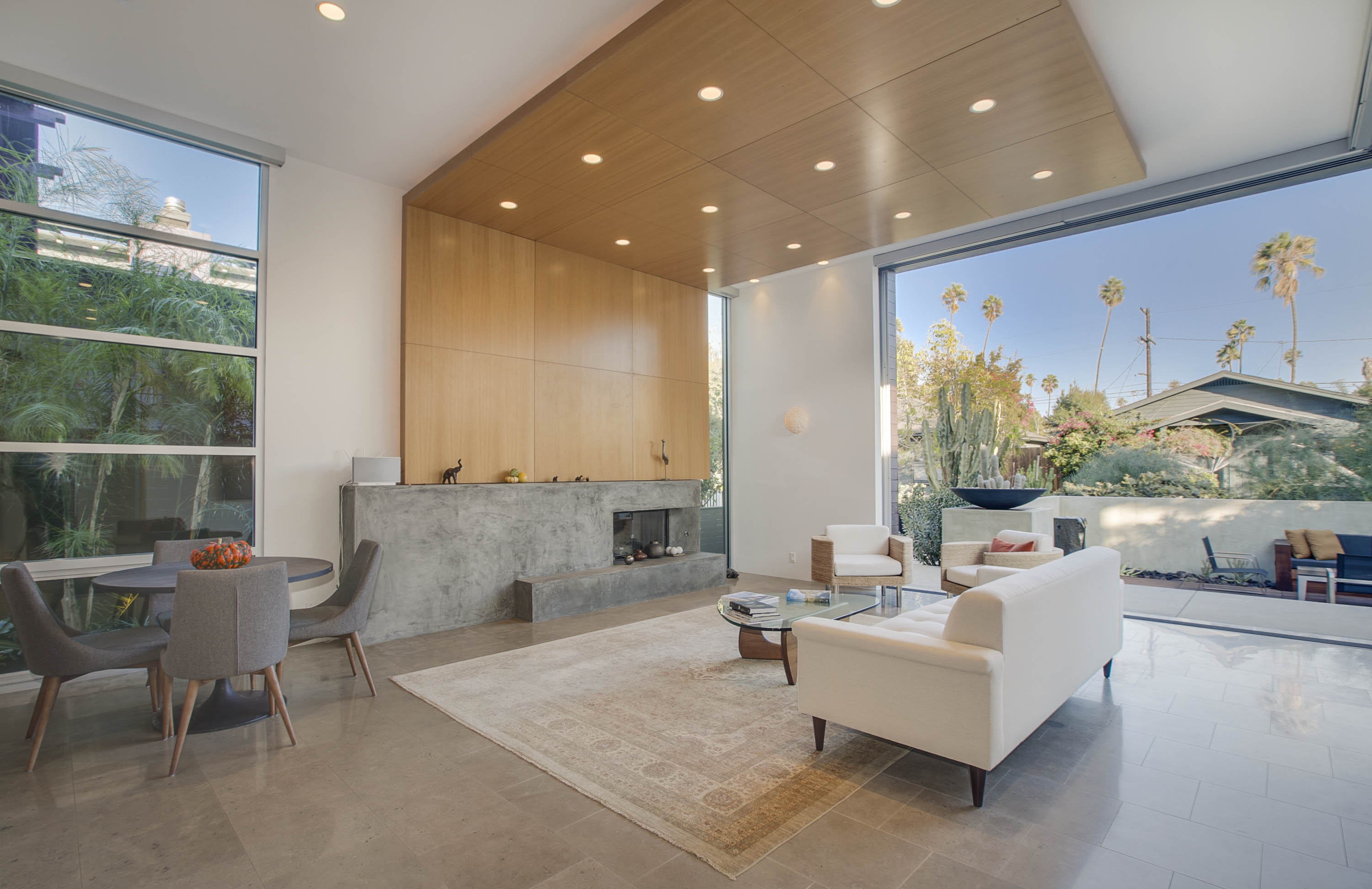 813 Amoroso Place