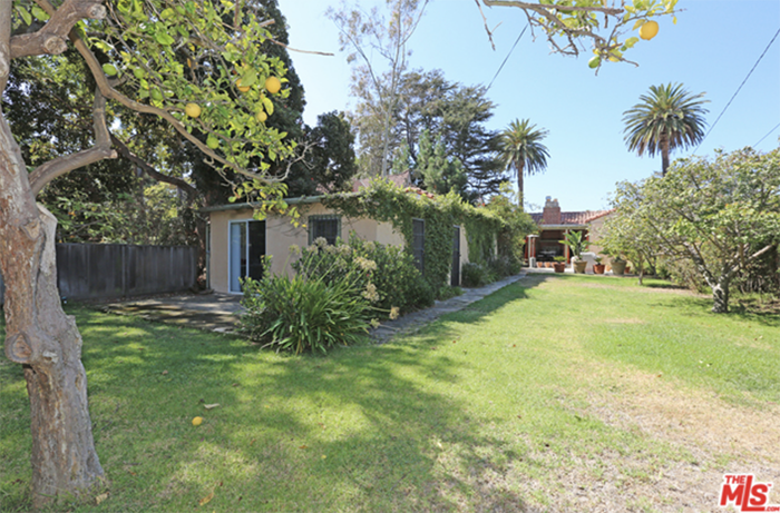 4204 East Blvd.