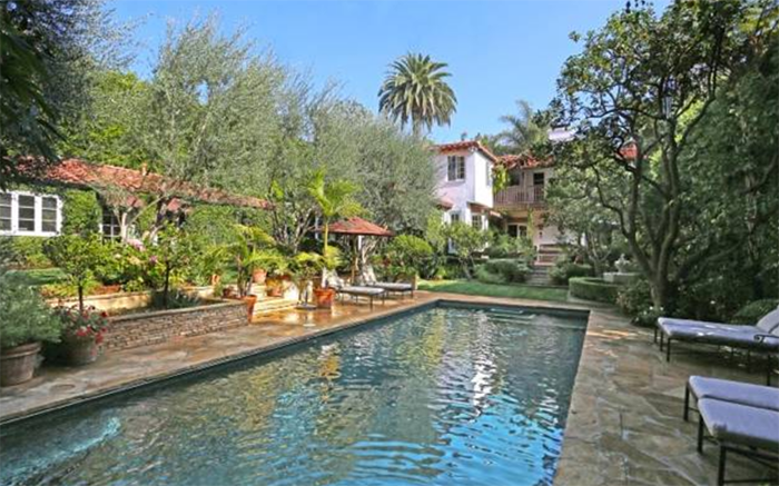 1355 N Doheny Drive