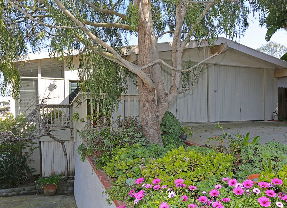 2900 Laurel Avenue