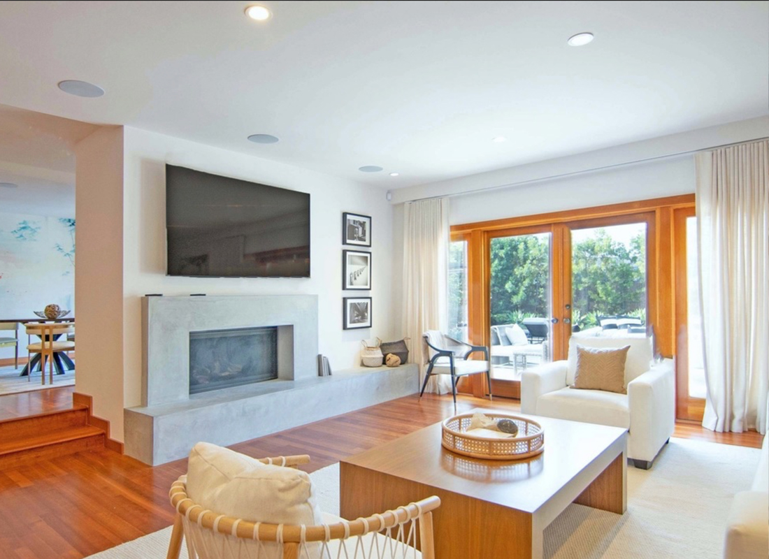 3329 Club Drive