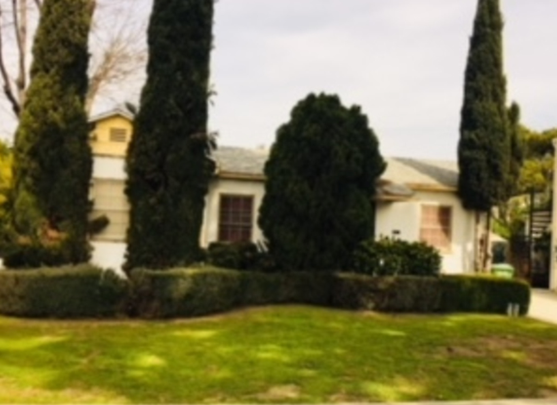 3342 Caroline Avenue