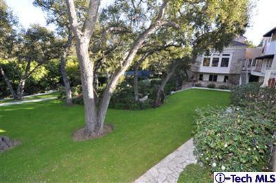 Exquisite Roland Coate Estate