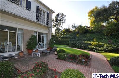Exquisite Roland Coate Estate