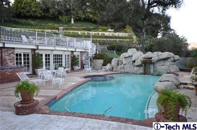Exquisite Roland Coate Estate