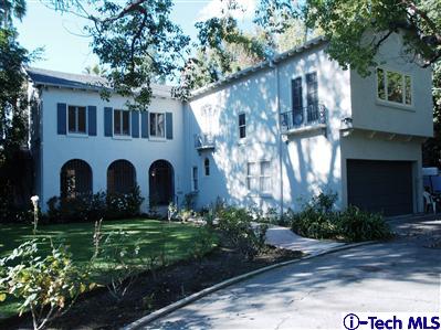 1085 Armada Drive