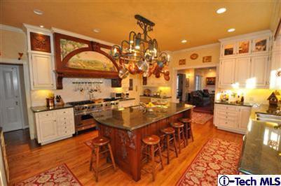Exquisite Roland Coate Estate