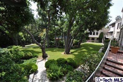 Exquisite Roland Coate Estate