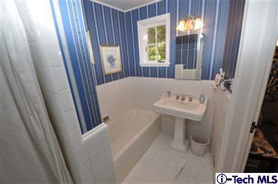 Exquisite Roland Coate Estate