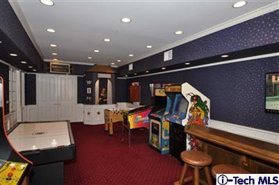 Exquisite Roland Coate Estate