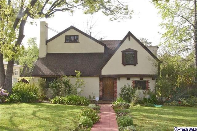 Exquisite Roland Coate Estate