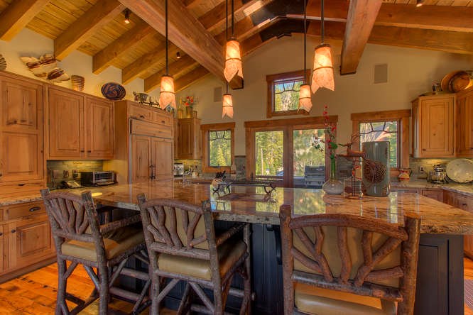 115 Creekview Court