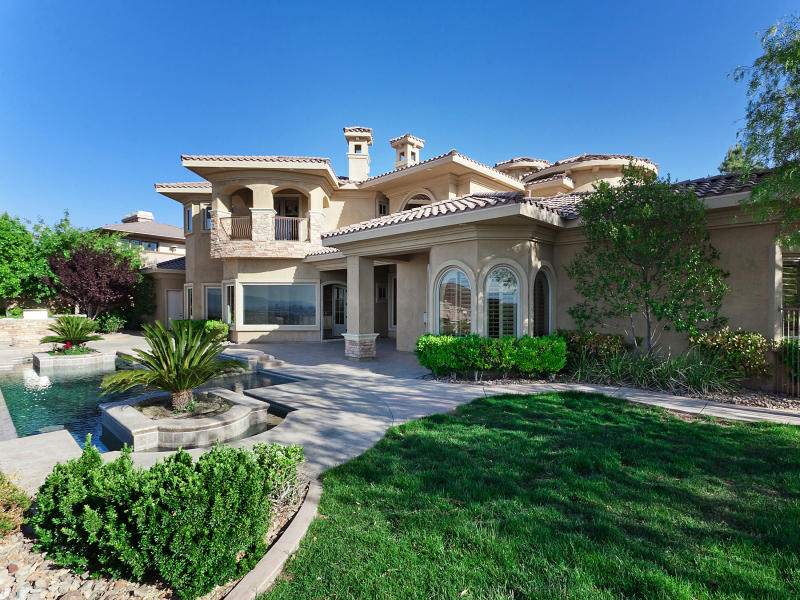 10 Mountain Cove Ct