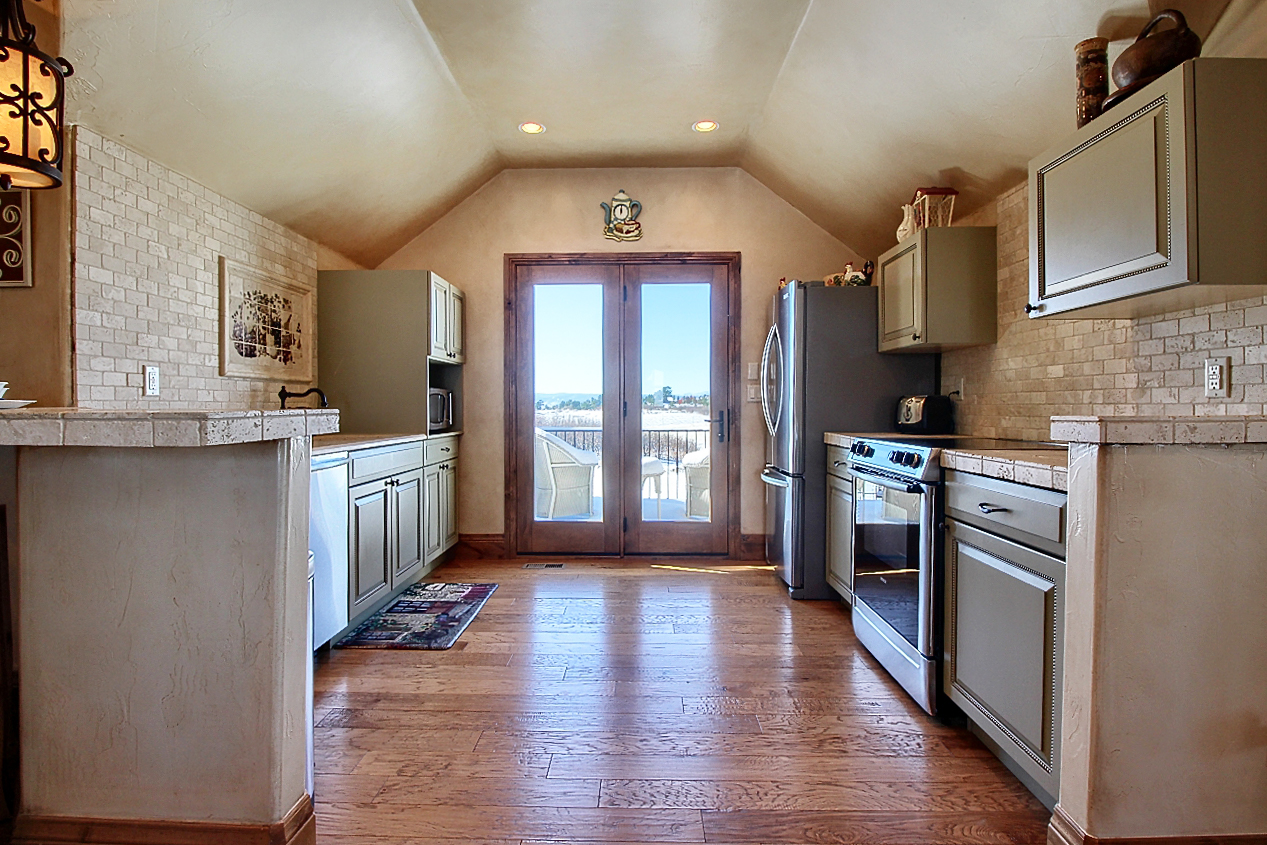 7663 Buffalo Trail