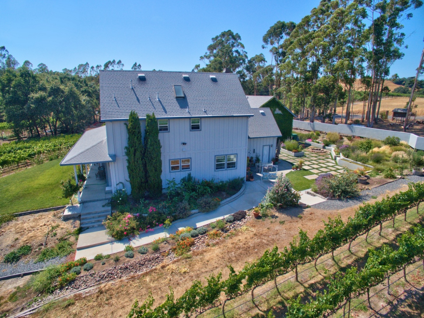 6820 Starr Rd.