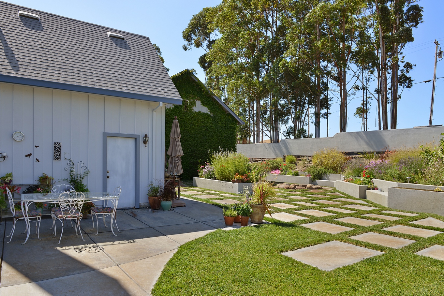 6820 Starr Rd.
